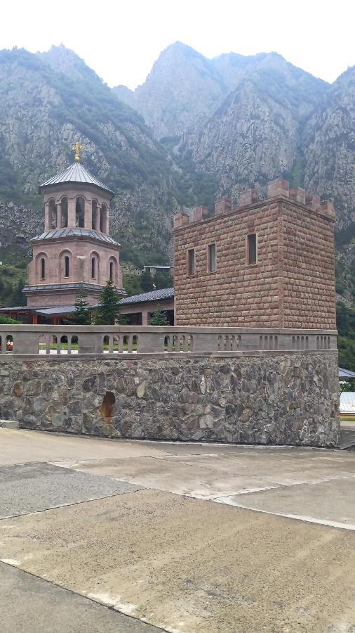 Eastern Georgia Hotel Kazbegi Екстериор снимка