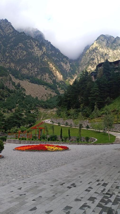 Eastern Georgia Hotel Kazbegi Екстериор снимка